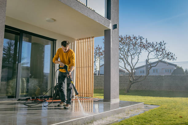 Best Animal Enclosure Cleaning  in Miami Gardens, FL